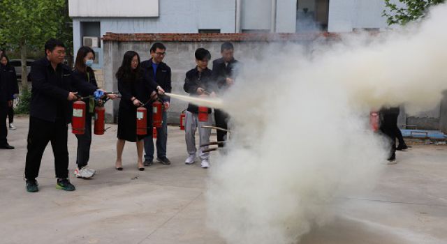 未雨綢繆、增強安全意識----公司組織員工開展安全、消防演練