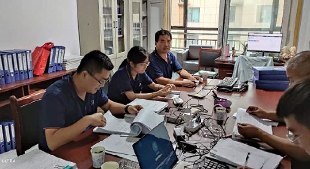 一公司考核組對蘭陵項(xiàng)目進(jìn)行半年工作考核