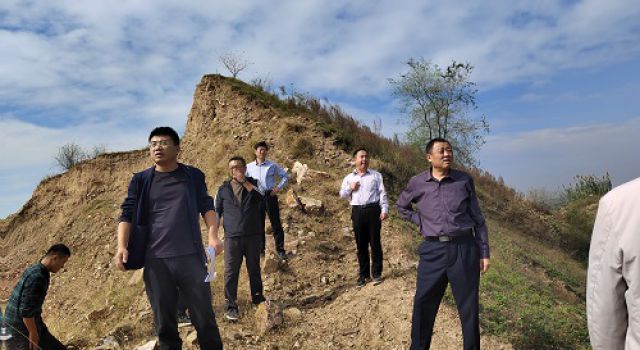蘭陵縣交通局對農(nóng)村公路項(xiàng)目進(jìn)行督導(dǎo)檢查