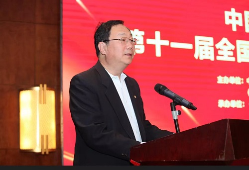 中國交通建設(shè)監(jiān)理協(xié)會(huì)副理事長李明華致辭.jpg